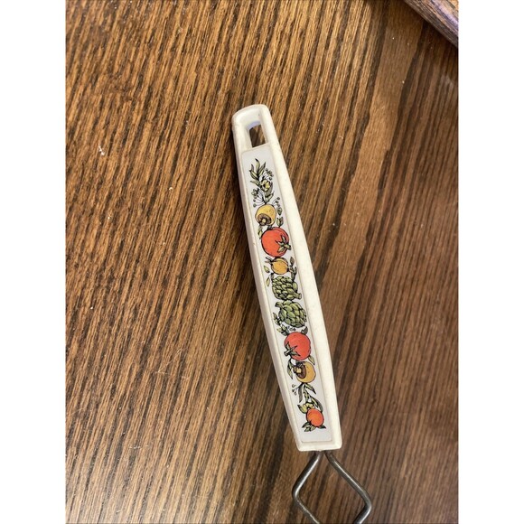 Vintage CORNING WARE Spice Of Life Design Handle Mesh Food Strainer - Picture 2 of 5